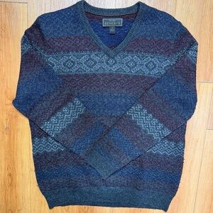 Jos. A. Bank Men's Blue and Gray Wool Blend V-Neck Sweater